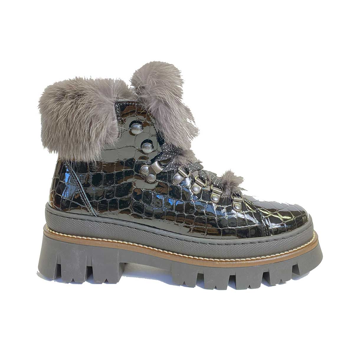 Regina Boston Boot Women's in Black